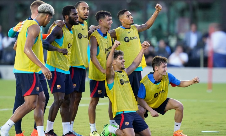 Barca neprestáva udivovať. Napriek problémom chce ďalej nakupovať